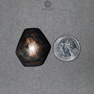 गोल्डन ब्राउन चॉकलेट नीलम रत्न छड़ी: 221.50cts प्राकृतिक अनुपचारित नीलम नमूना 6Ray स्टार और ट्रैपिचे रफ छड़ी 32*25mm