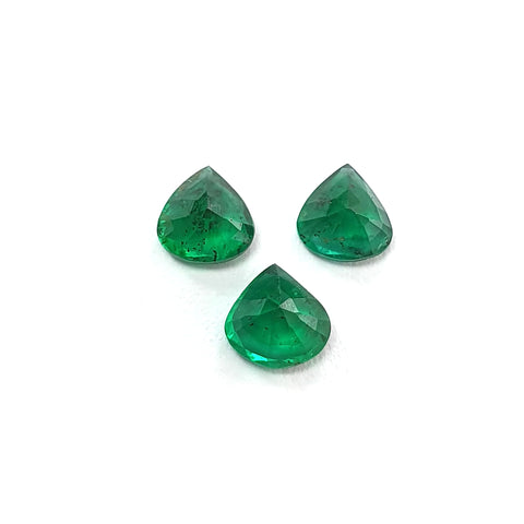 Emerald Gemstone Fancy Cut : 1.35cts Natural Untreated Unheated Green Emerald Heart Shape 5.2mm - 5.4mm 3pcs Set