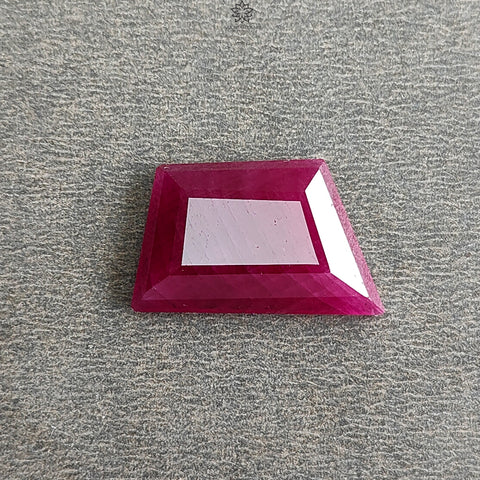 Ruby Gemstone Step Cut : 15.10cts Natural Untreated Unheated Red Ruby Trapezium Shape 22*14mm 1pc