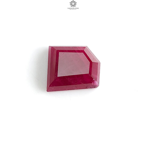 Ruby Gemstone Step Cut : 17.00cts Natural Untreated Unheated Red Ruby Trapezium Shape 16*15mm 1pc