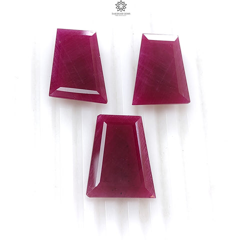 Ruby Gemstone Step Cut : 77.03cts Natural Untreated Unheated Red Ruby Trapezium Shape 22*16mm - 24*19mm 3pc Sets