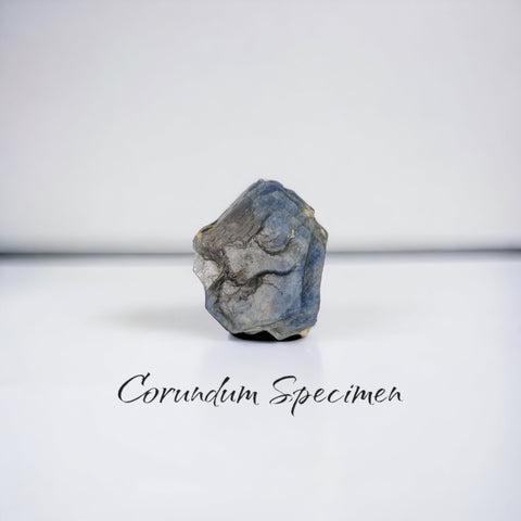 BLUE SAPPHIRE Gemstone Crystal : 361.75cts Natural Unheated Sapphire Corundum Rough Specimen 51*43mm