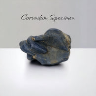 BLUE SAPPHIRE Gemstone Crystal : 587.75cts Natural Unheated Sapphire Corundum Rough Specimen 63*45mm