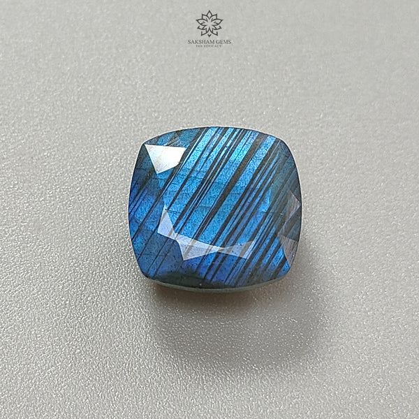 Labradorite Gemstone