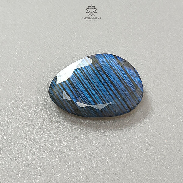 Labradorite Gemstone