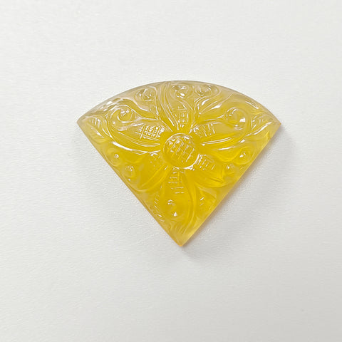 Yellow Opal Gemstone Carving: 47.60cts Natural Untreated Opal October Birthstone Hand Carved Triangle Shape 39*32mm 1pcs For Jewelry