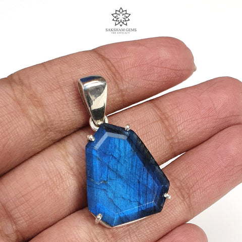 Blue Labradorite Faceted Pendant 5.74gms