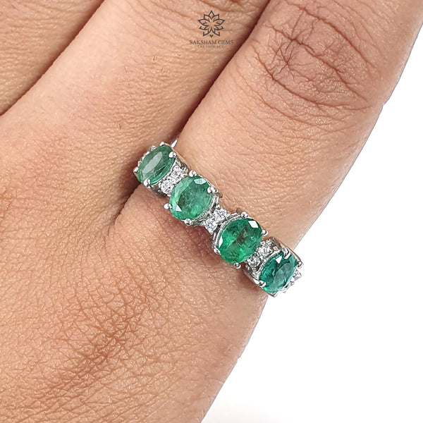 Emerald Faceted Silver Ring: 2.59gms Natural Untreated Emerald Oval Faceted Cut 925 Sterling Silver With CZ Prong Set Ring 7.5 US