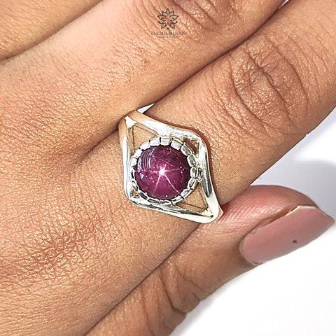 Star Ruby Silver Ring 4.18gms