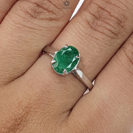 Emerald Faceted Silver Ring: 2.22gms Natural Untreated Emerald Oval Faceted Cut 925 Sterling Silver Prong Set Ring 6.85US