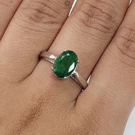 Emerald Faceted Silver Ring: 2.57gms Natural Untreated Emerald Oval Faceted Cut 925 Sterling Silver Prong Set Ring 7.5 US