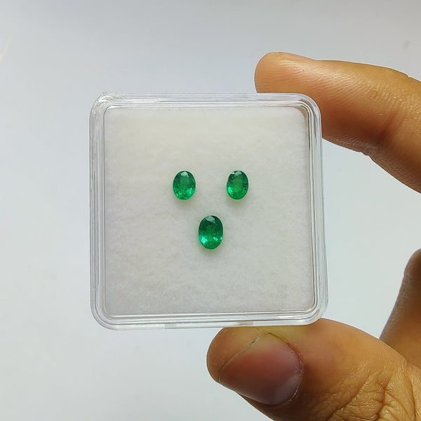 Emerald Gemstone Normal Cut : 0.80cts Natural Untreated Unheated Green Emerald Oval Shape 4.5*3.5mm - 5*4mm 3pcs Set