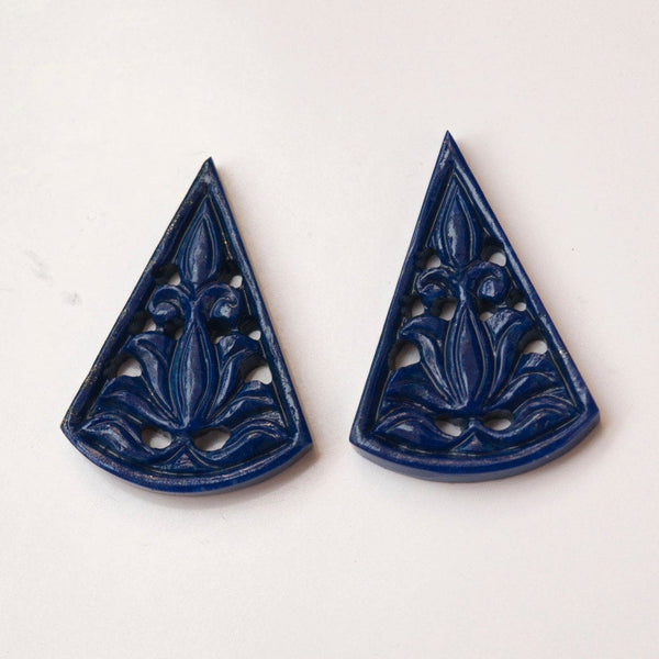 LAPIS LAZULI Gemstone Carving : 24cts Natural Untreated Unheated Blue Lapis Gemstone Hand Carved Triangle Shape 30*20mm Pair For Jewelry